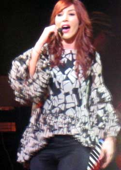 http://www.country-shop.ru/_mod_files/ce_images/eshop/hande_concert3.jpg
